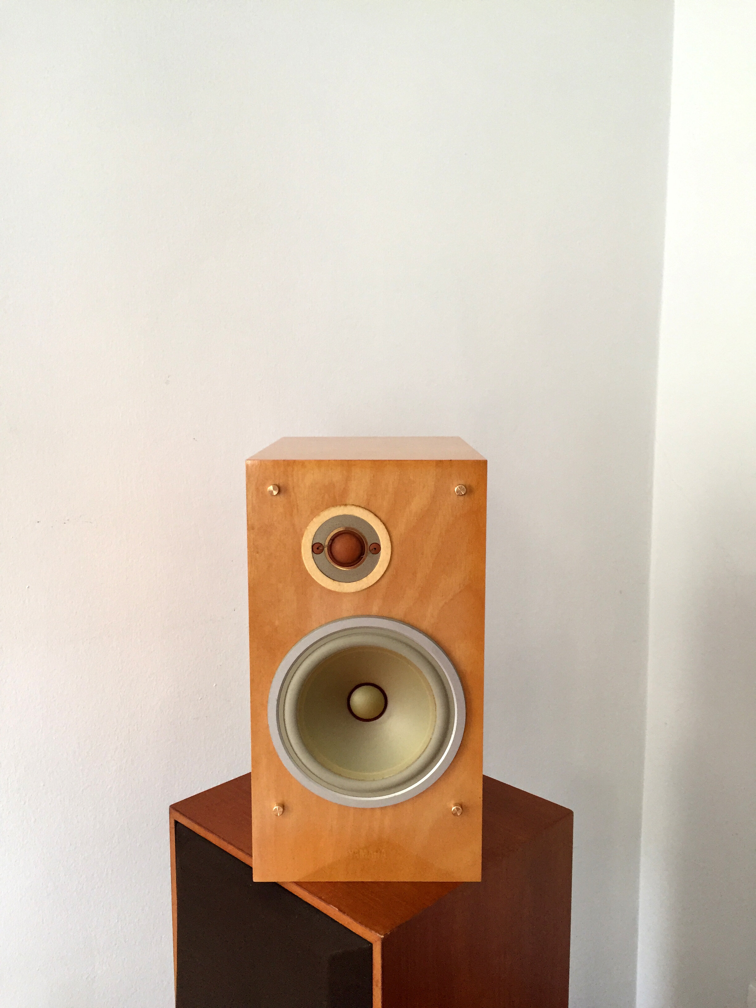 YAMAHA NS-1 Classics — Kennedy Magazine YAMAHA NS-1 Classics — Kennedy Magazine
